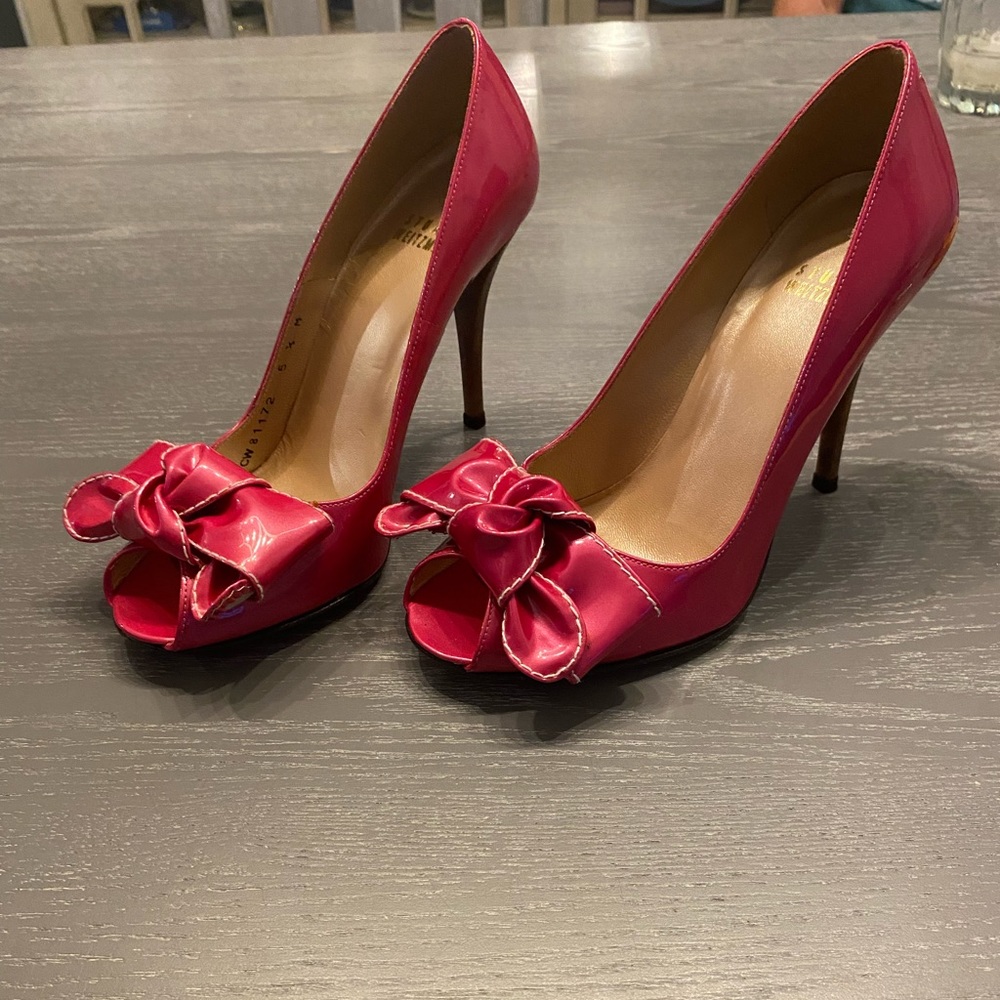 Stuart Weitzman Woodbow Fushia Quasar Open Toe Pumps